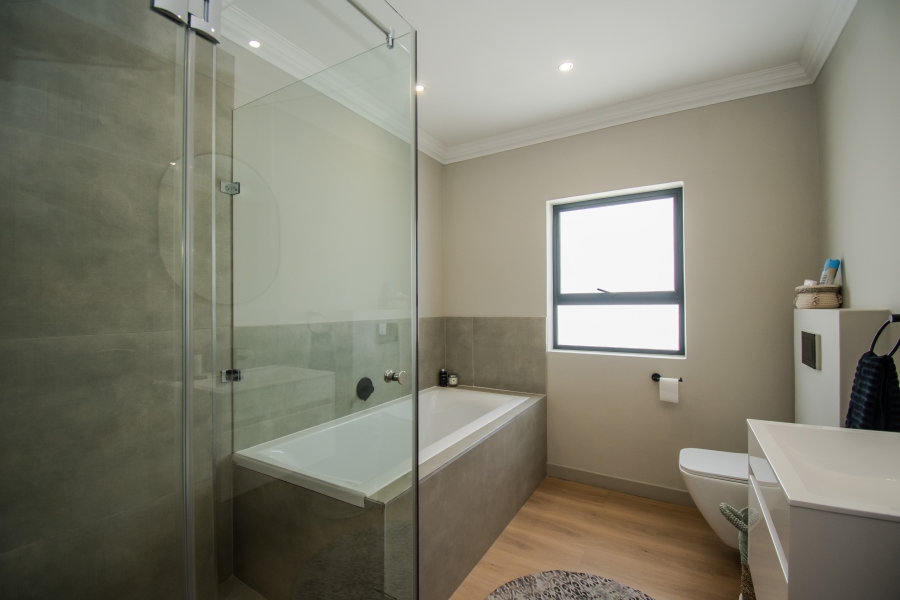 3 Bedroom Property for Sale in Helderberg Village Western Cape